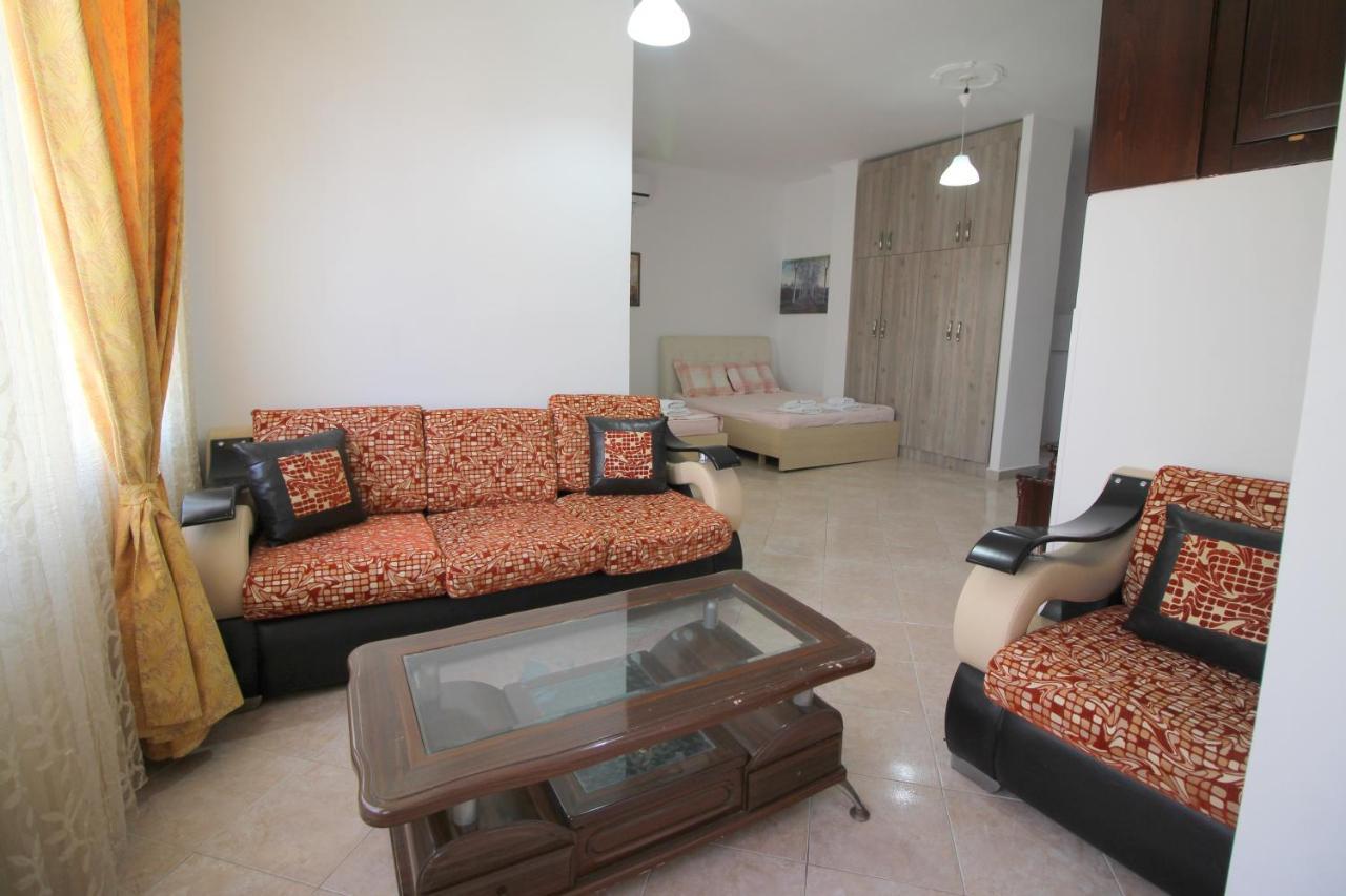 סרנדה Andy Apartments מראה חיצוני תמונה