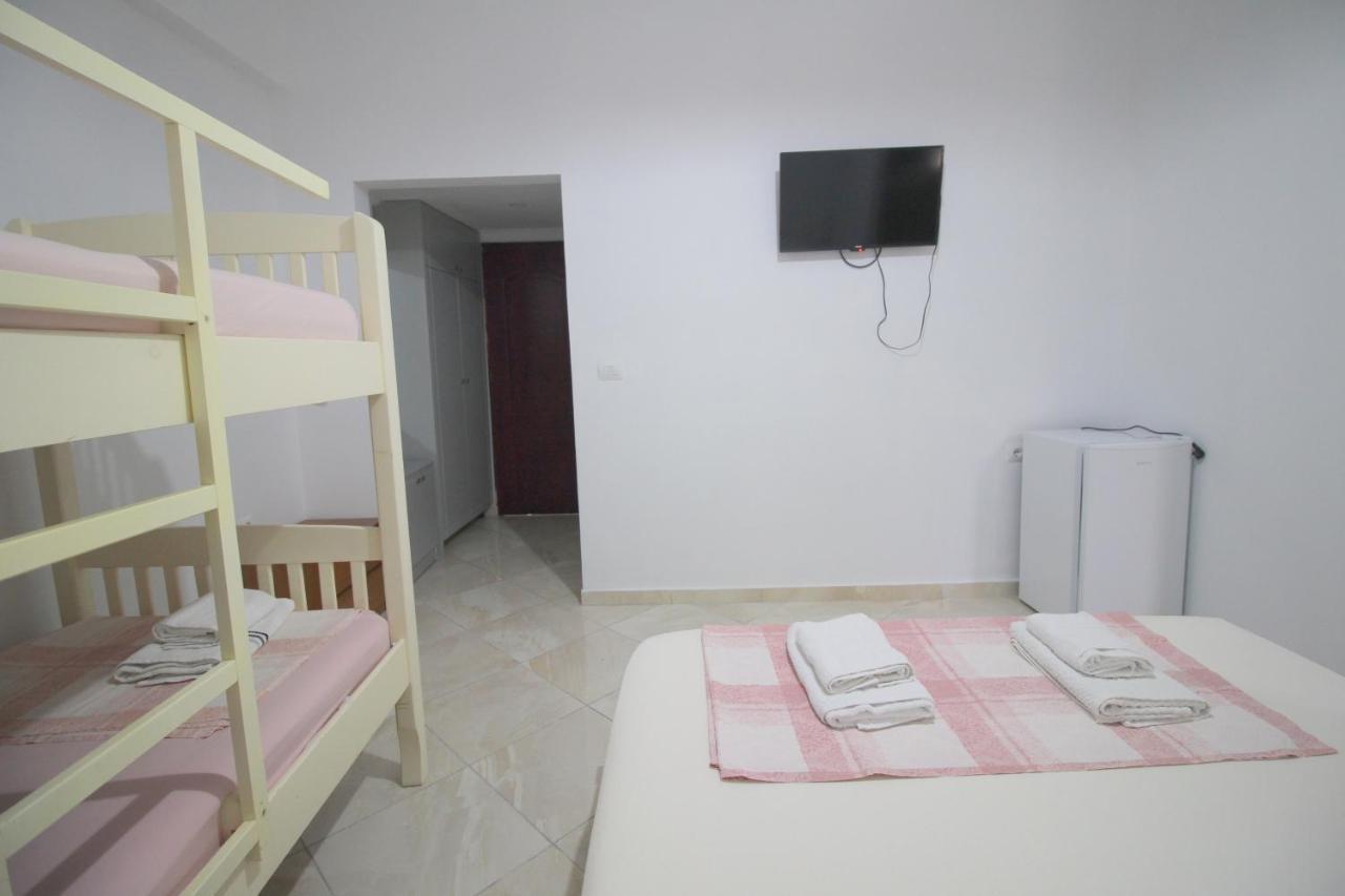 סרנדה Andy Apartments מראה חיצוני תמונה